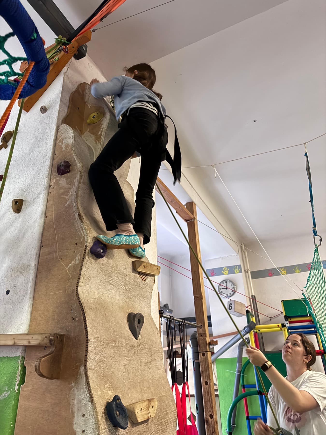 Kreative Aktivität im jopala Feriencamp